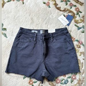 High waisted shorts, mom cut